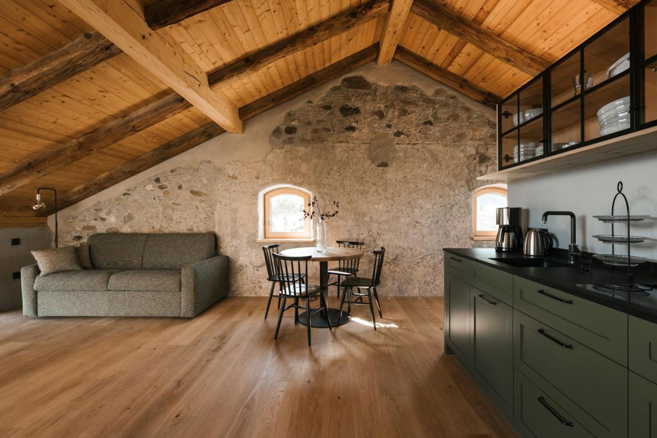 St. Vigilius Modern Historic Apartments Наллес Экстерьер фото